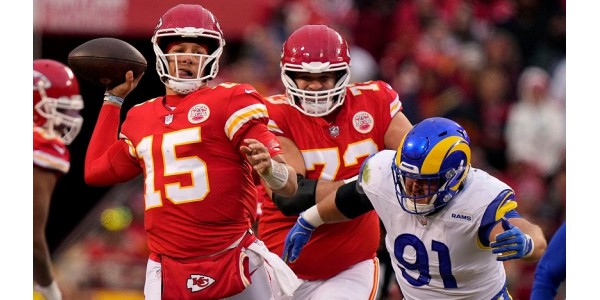 Los Angeles Rams vs. Kansas City Chiefs olika situationer händer